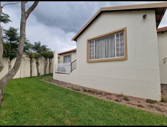 3 BEDROOM PROPERTY TO RENT IN AMOROSA